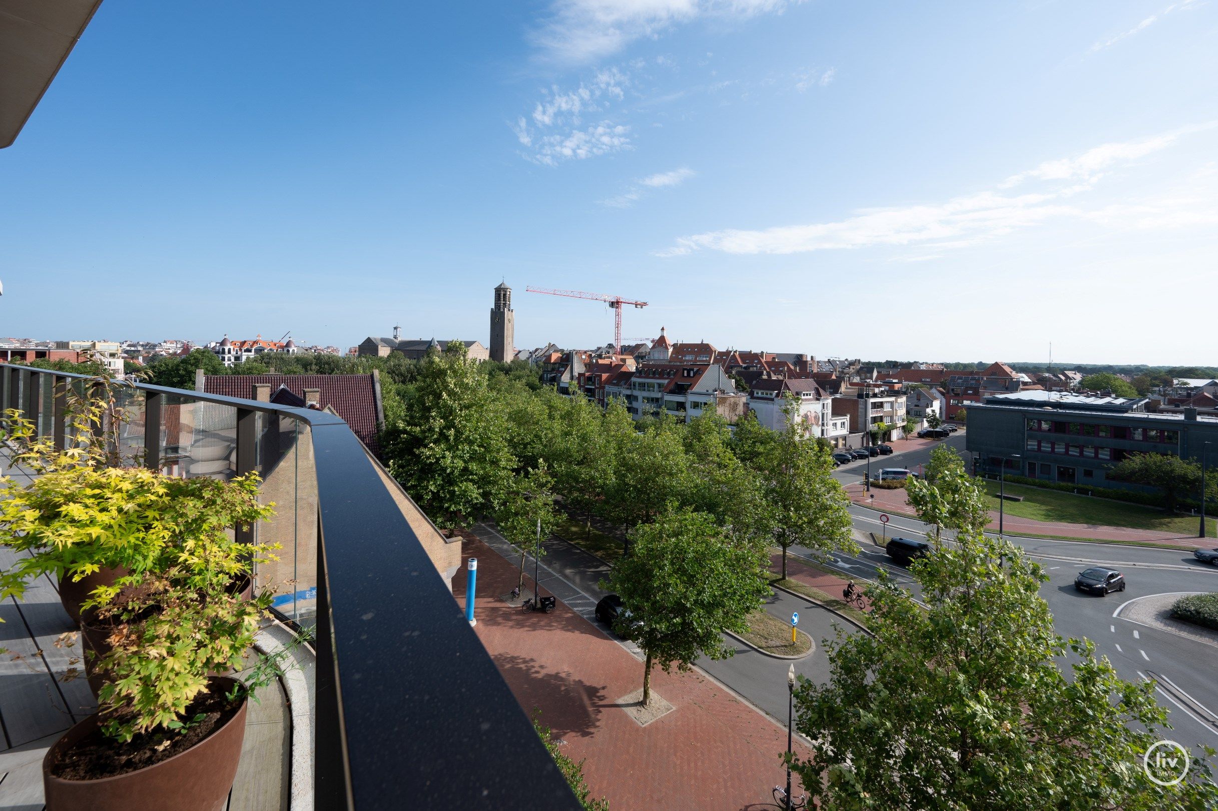 Uniek nieuwbouw appartement met 3 volwaardige slaapkamers genietend van unieke zichten gelegen in de exclusieve residentie "The Tower foto 15