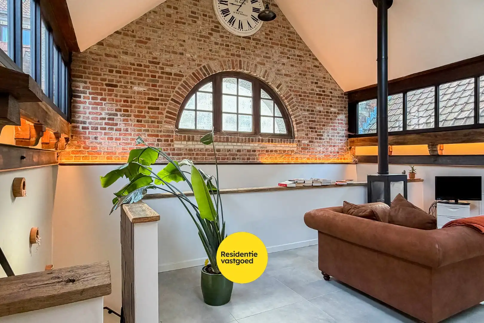 Unieke woning in voormalige borstelfabriek - karakter en comfort in perfecte harmonie! foto 4