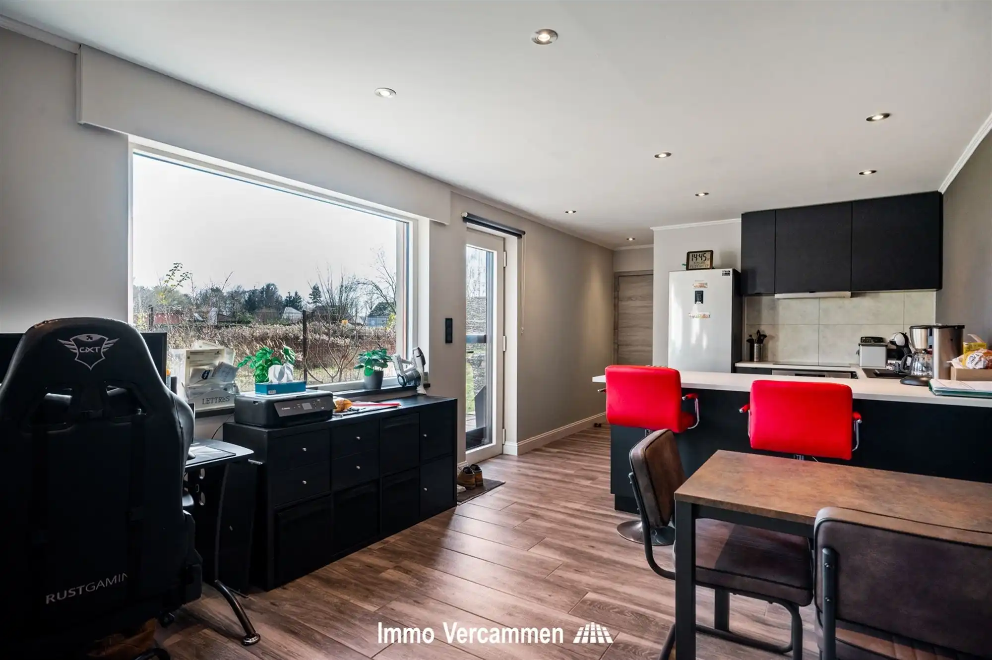 Recent gemoderniseerde woning te Putte foto 3