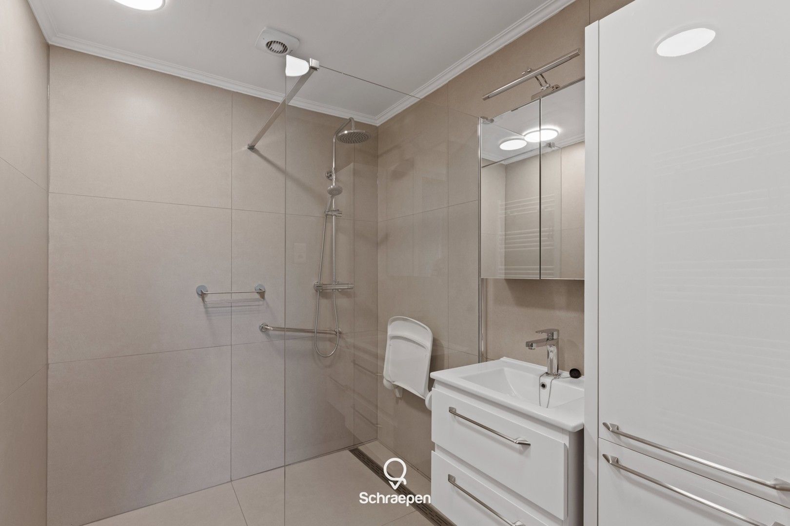 Idyllisch gelegen woning op een riant perceel van 81 are te Hasselt! foto 11