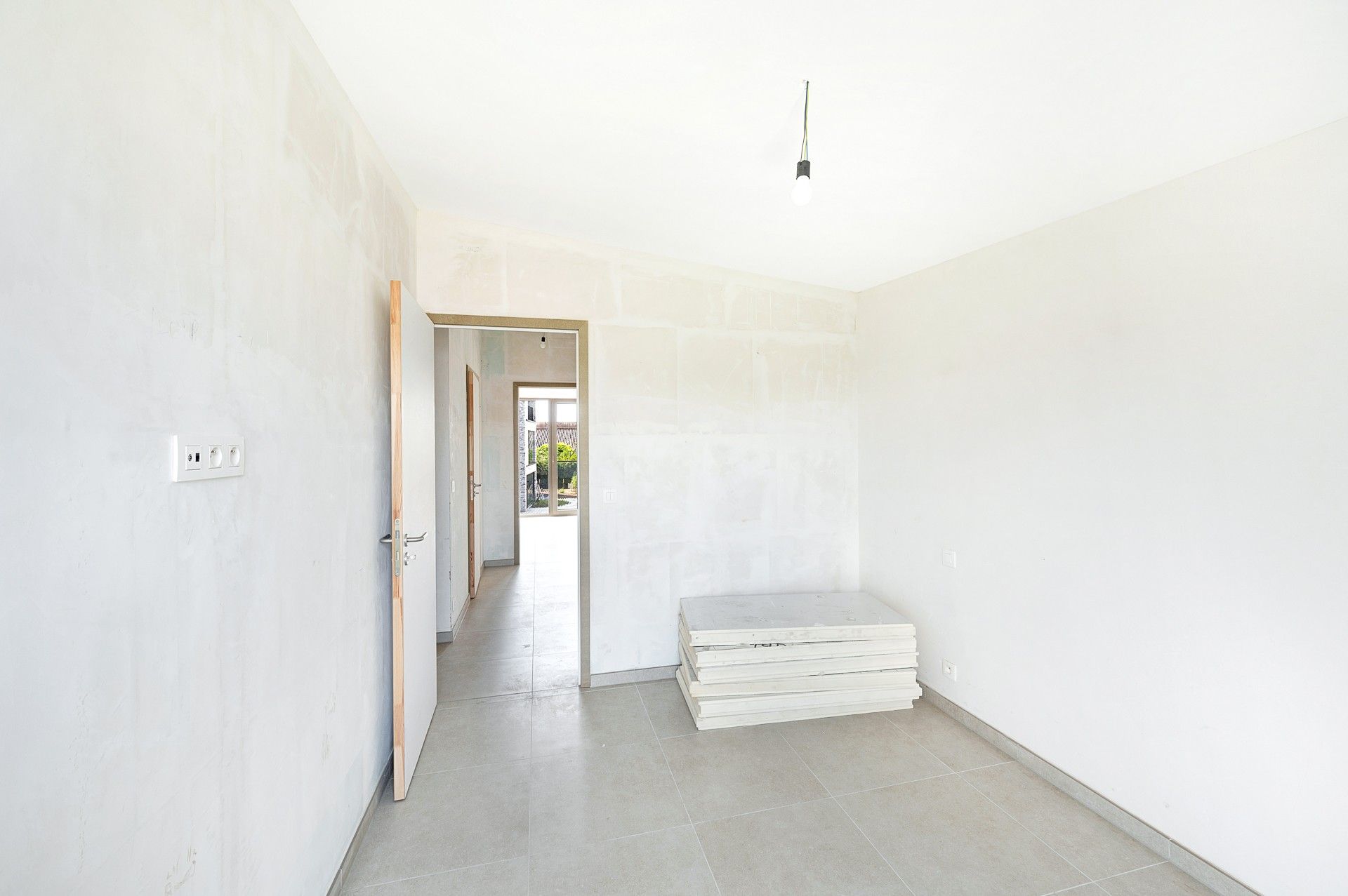 Ongemeubeld: moderne geothermische en energiezuinige woning te Knokke foto 19