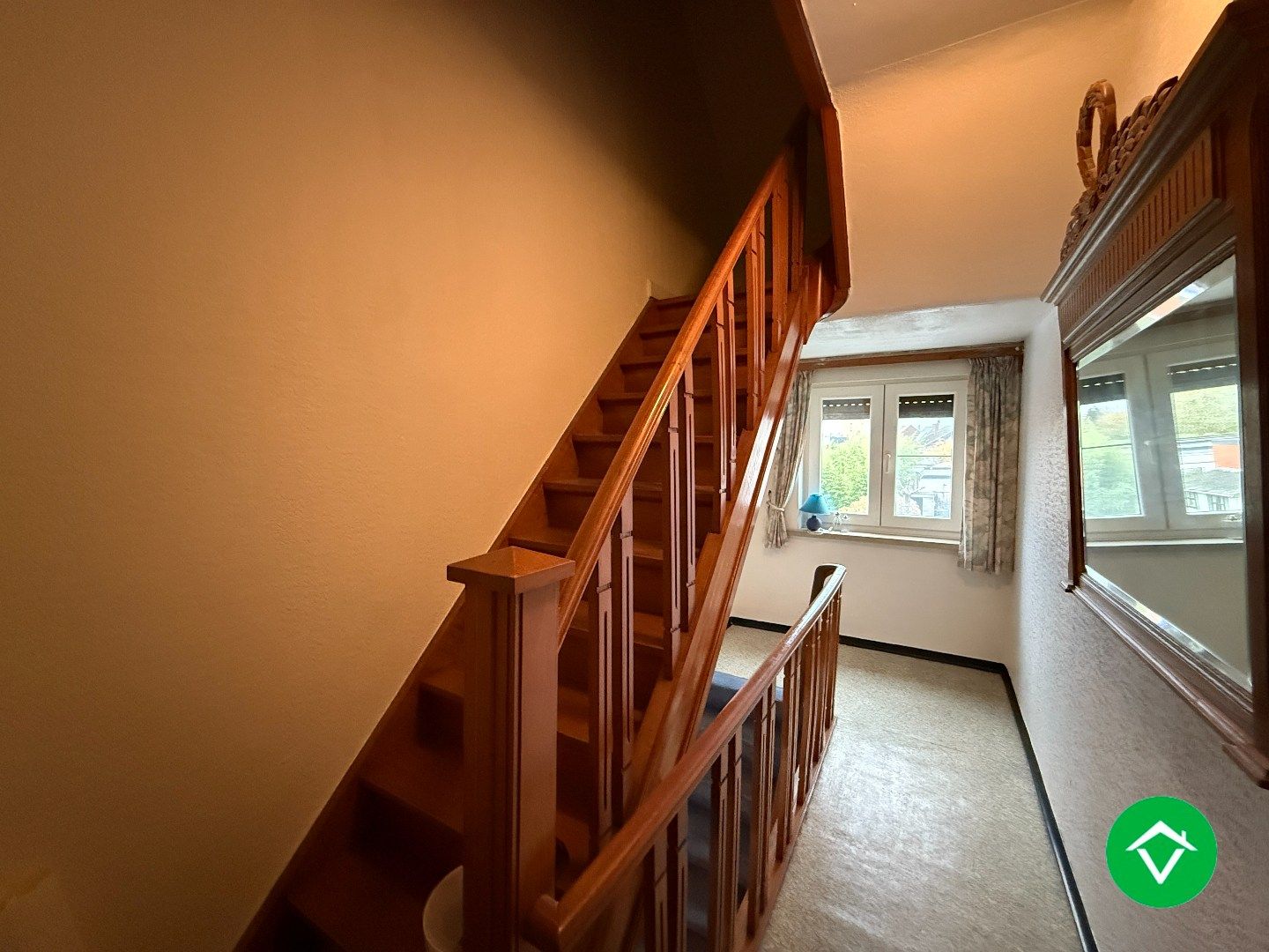 Halfopen bebouwing met 2 slaapkamers, tuin en garage foto 13