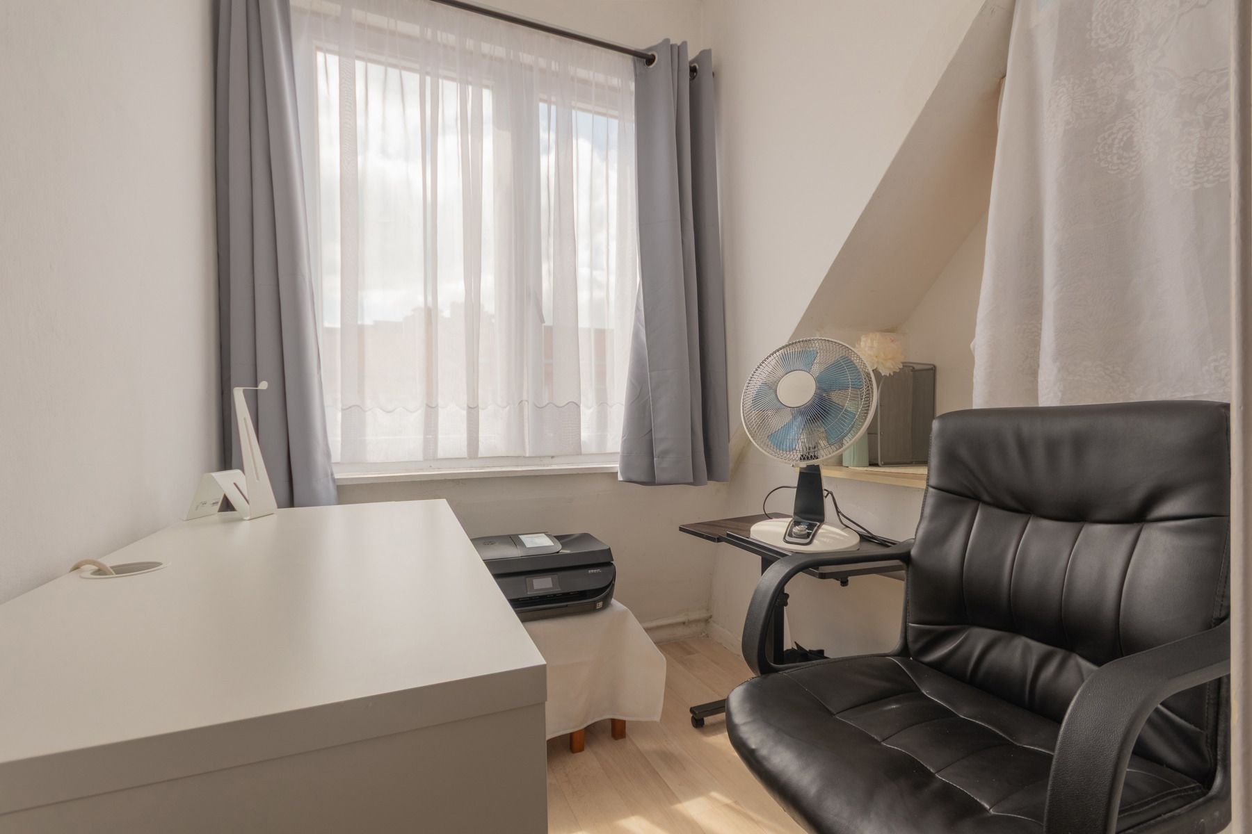 Gunstig gelegen woning met 4 slaapkamers en tuin foto 16