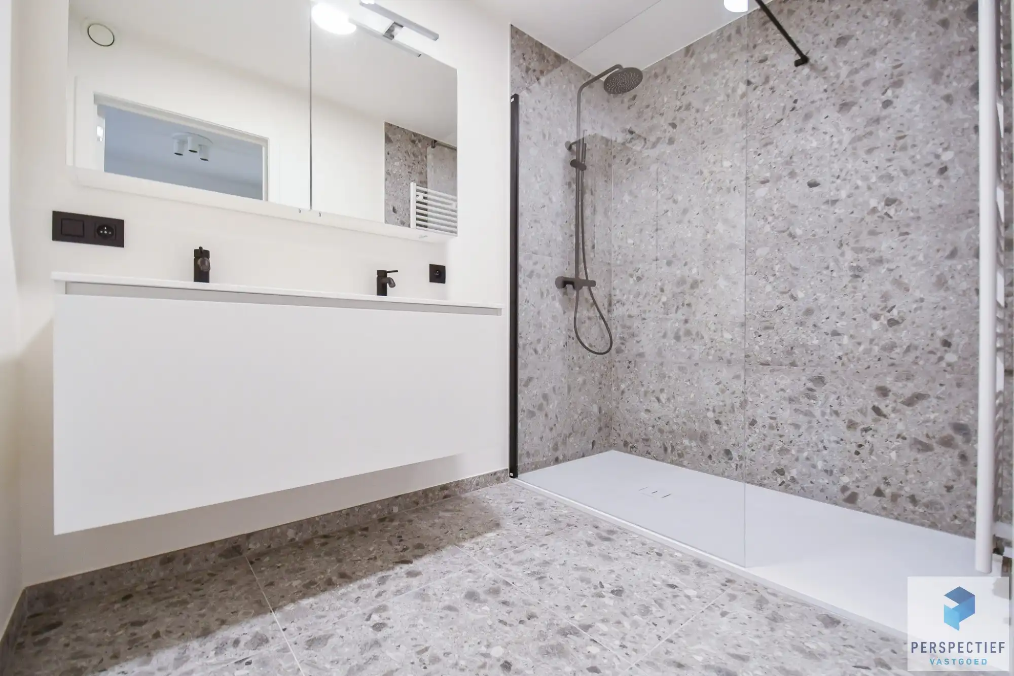 Lichtrijk appartement (128 m²) met 3 slaapkamers en terras foto 8