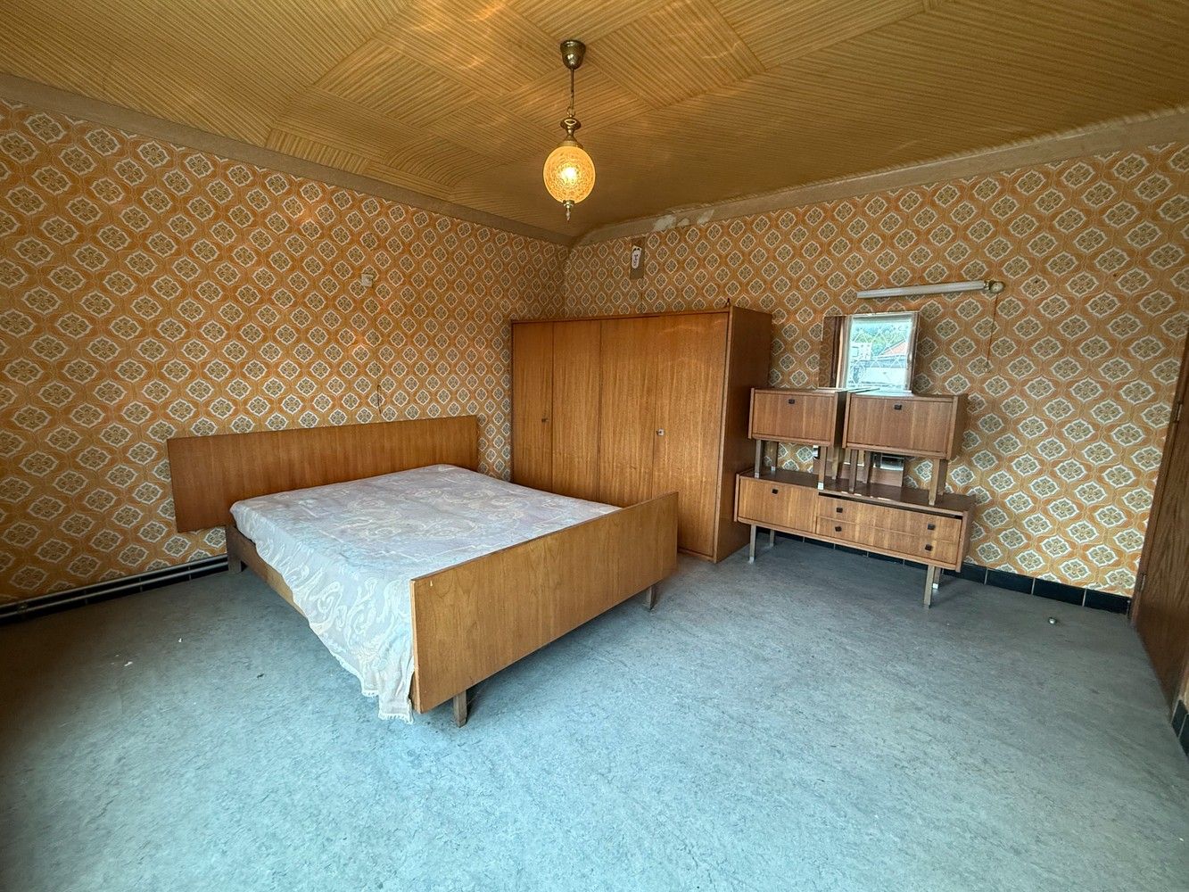 Woning met achterliggend magazijn op 15 are 29 ca. foto 11