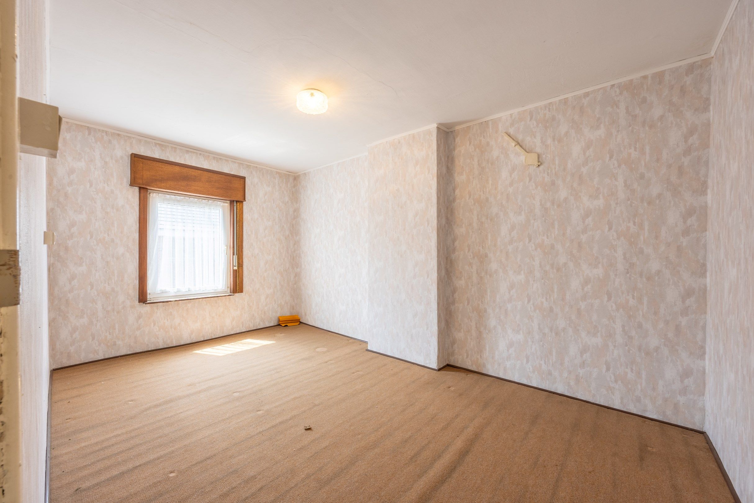 RUIME WONING MET 4 SLAAPKAMERS EN TUIN  foto 9
