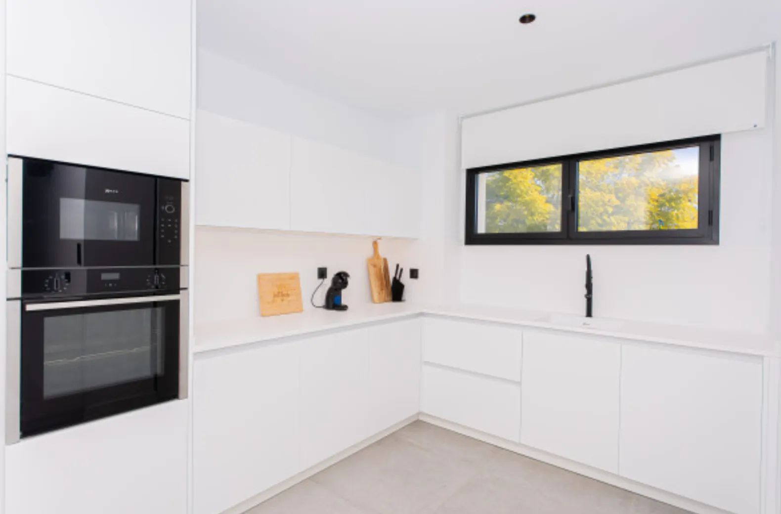 Adembenemende nieuwbouw villa - unieke kans om te genieten van een ongeëvenaarde levensstijl vol luxe en recreatie foto 7