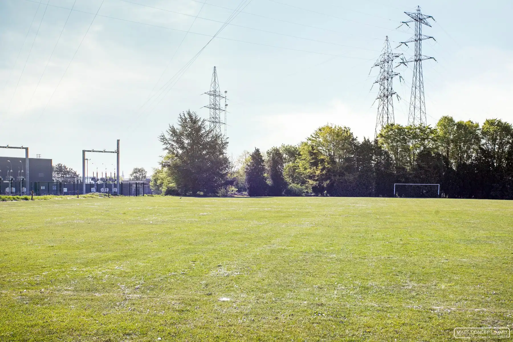 Café en voetbalveld te koop in het landelijke Wortegem foto 26