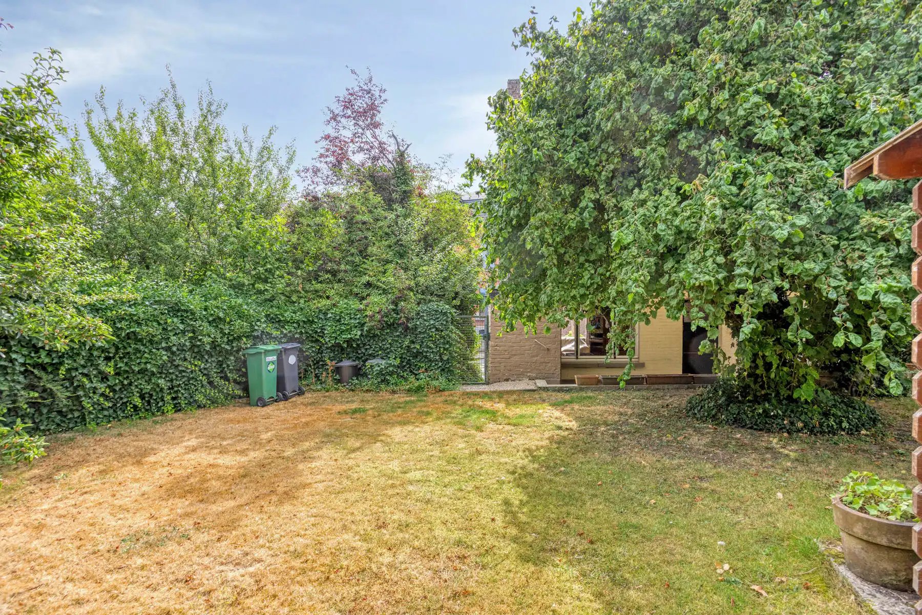 Charmante te renoveren woning met tuin in Appelterre foto 28