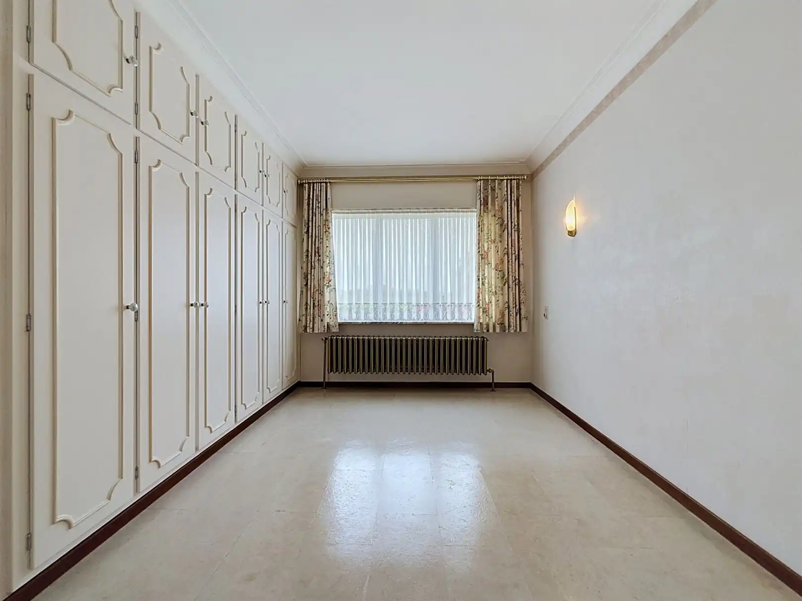 Op te frissen bungalow met garage, 3 slpks, opp 16a 17ca foto 24