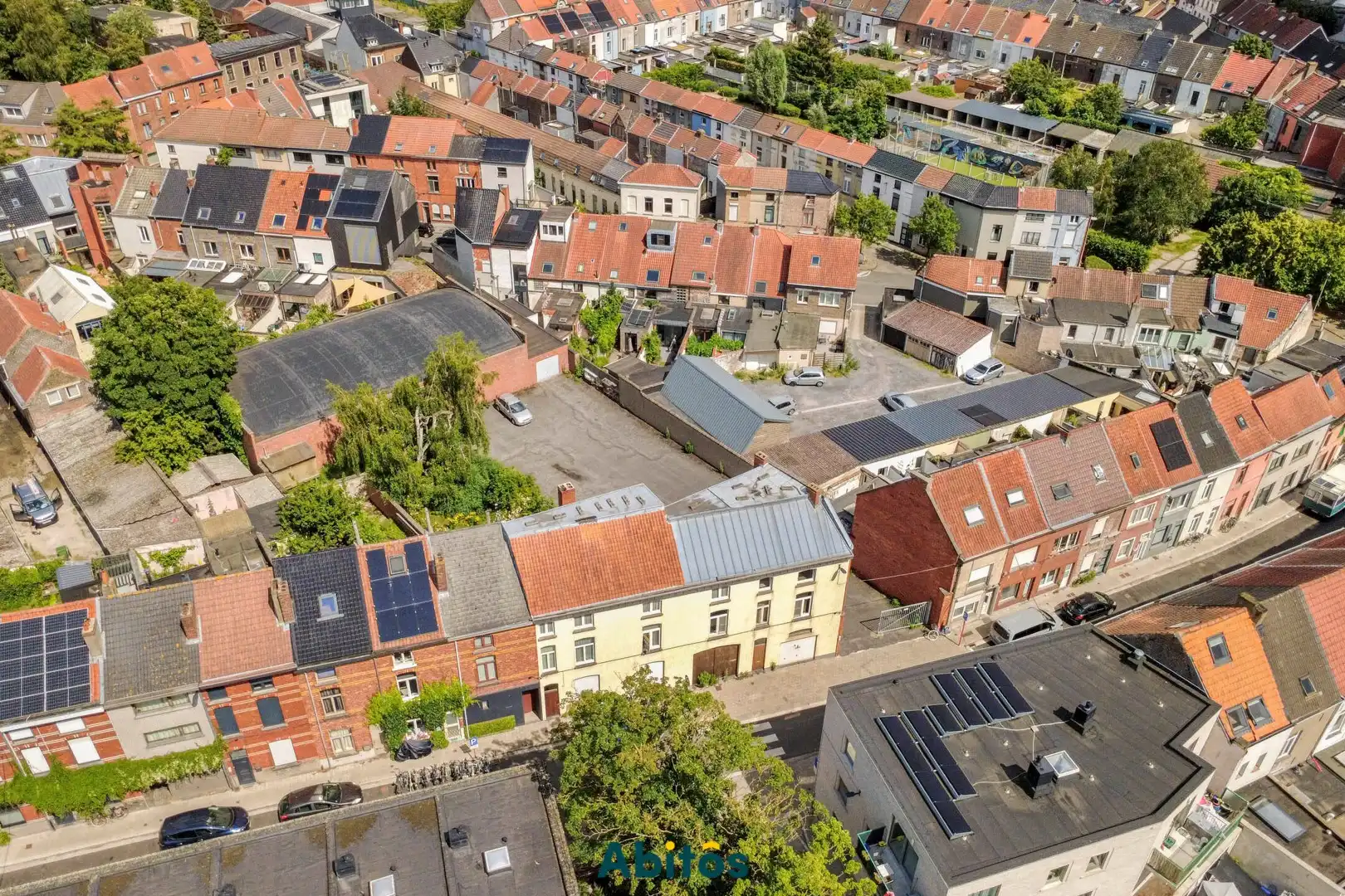 Opbrengsteigendom met 2 woningen, loods en garage in Gent foto 12