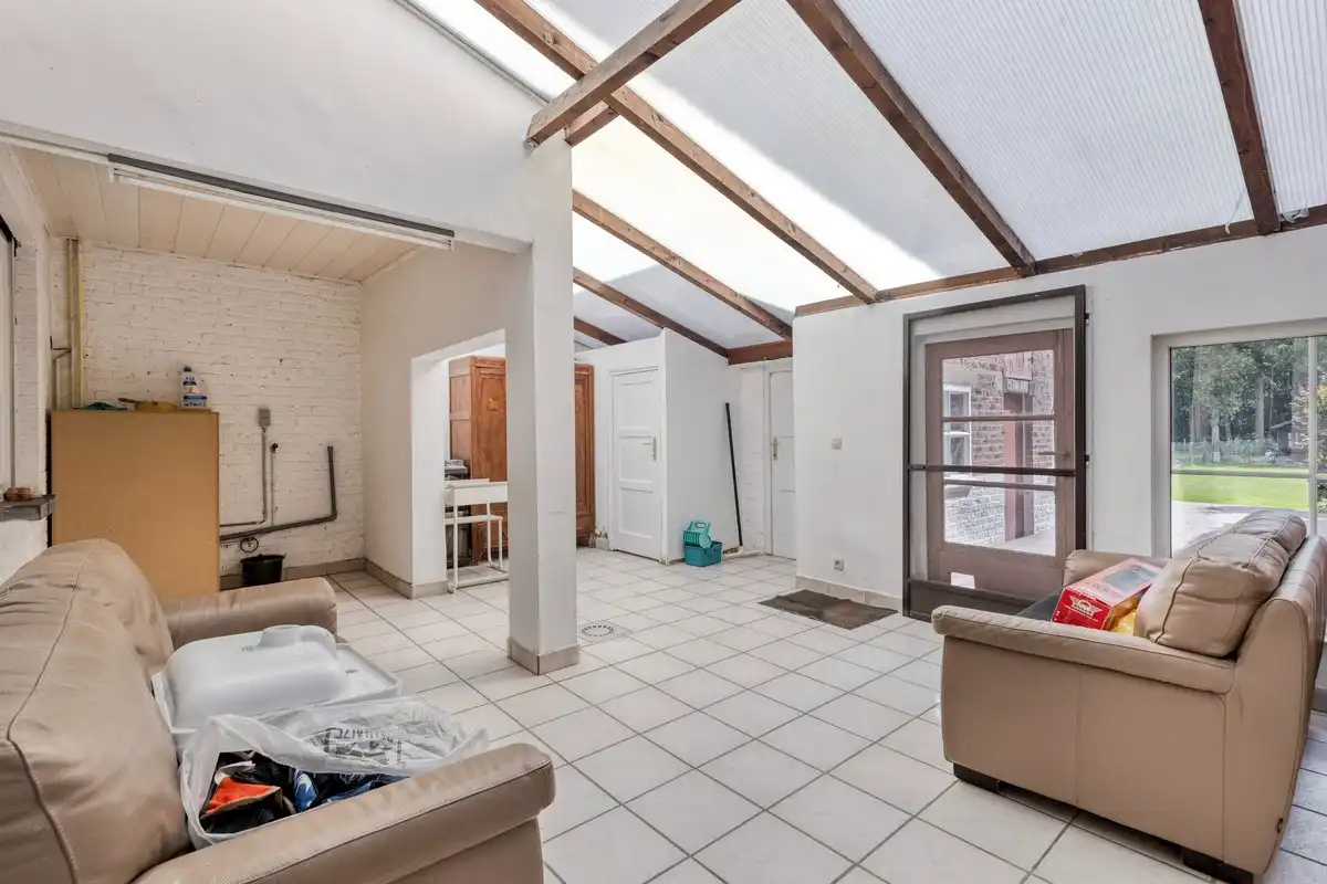 Goed gelegen rijwoning foto 9