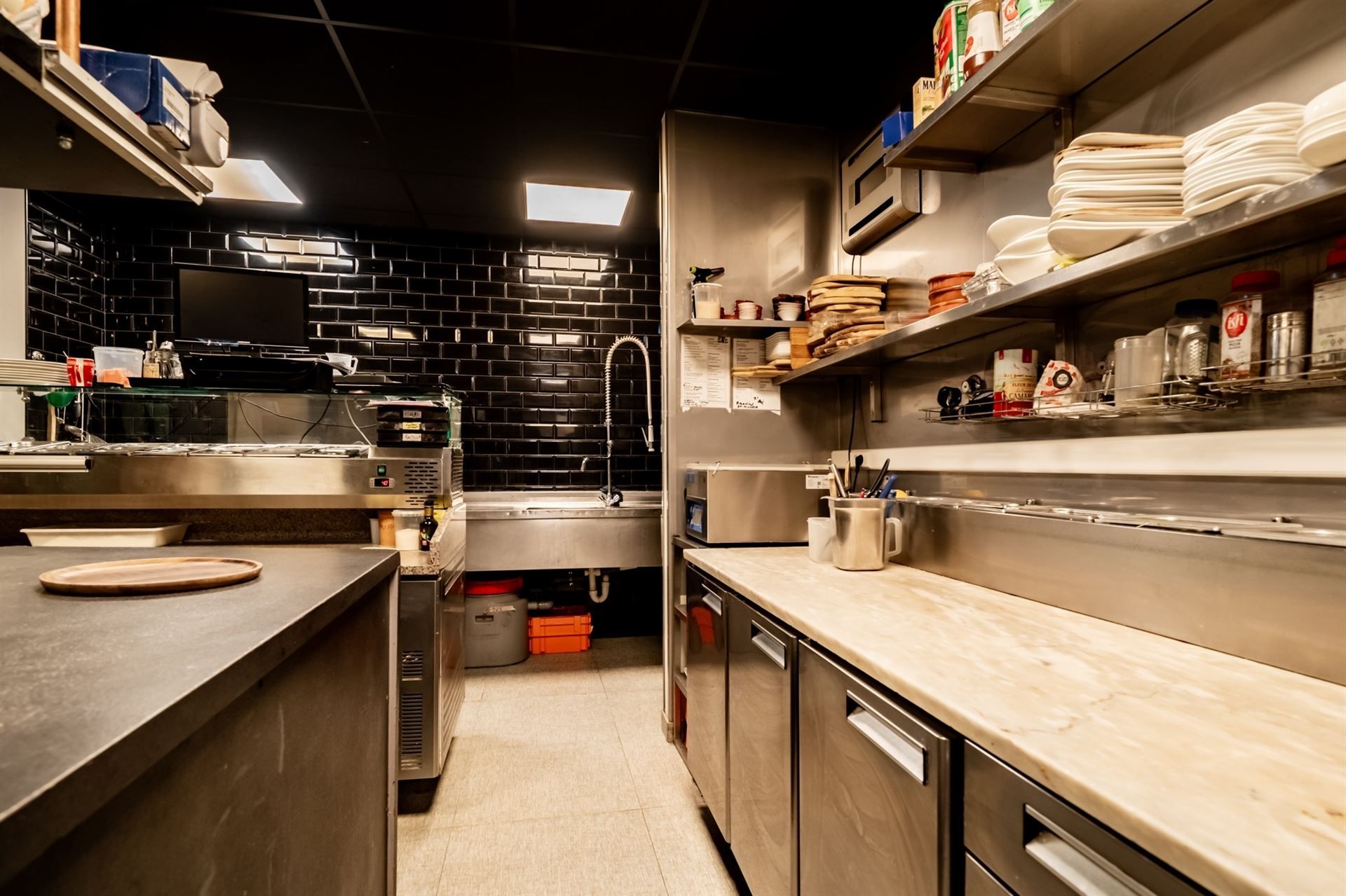 GEMENGD OPBRENGSTEIGENDOM MET HORECA - APPARTEMENTEN EN BUSINESSFLATS foto 26