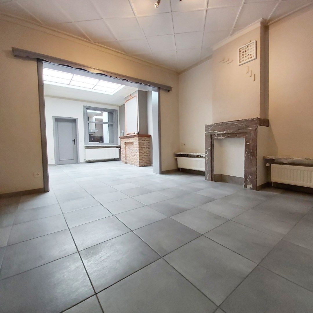 Gezellige woning met 4 slaapkamers - centrum Izegem. foto 4