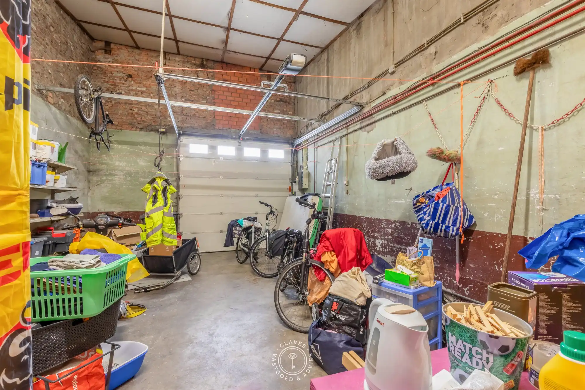 Te renoveren rijwoning met ruime garage en tal van mogelijkheden in Temse foto 9
