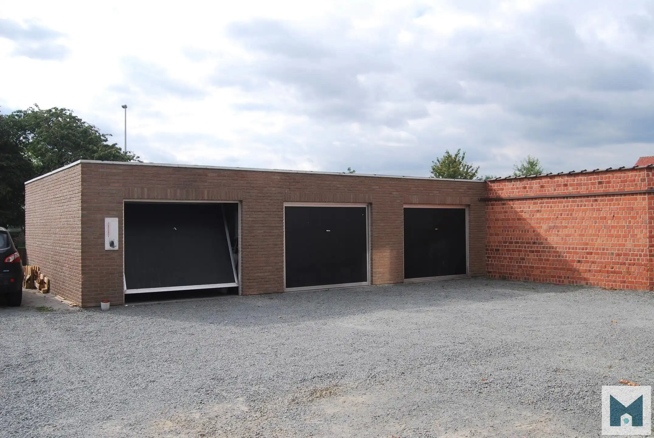 Ruim gerenoveerd app. met 3 slpks, een garage en gem. tuin! foto 13