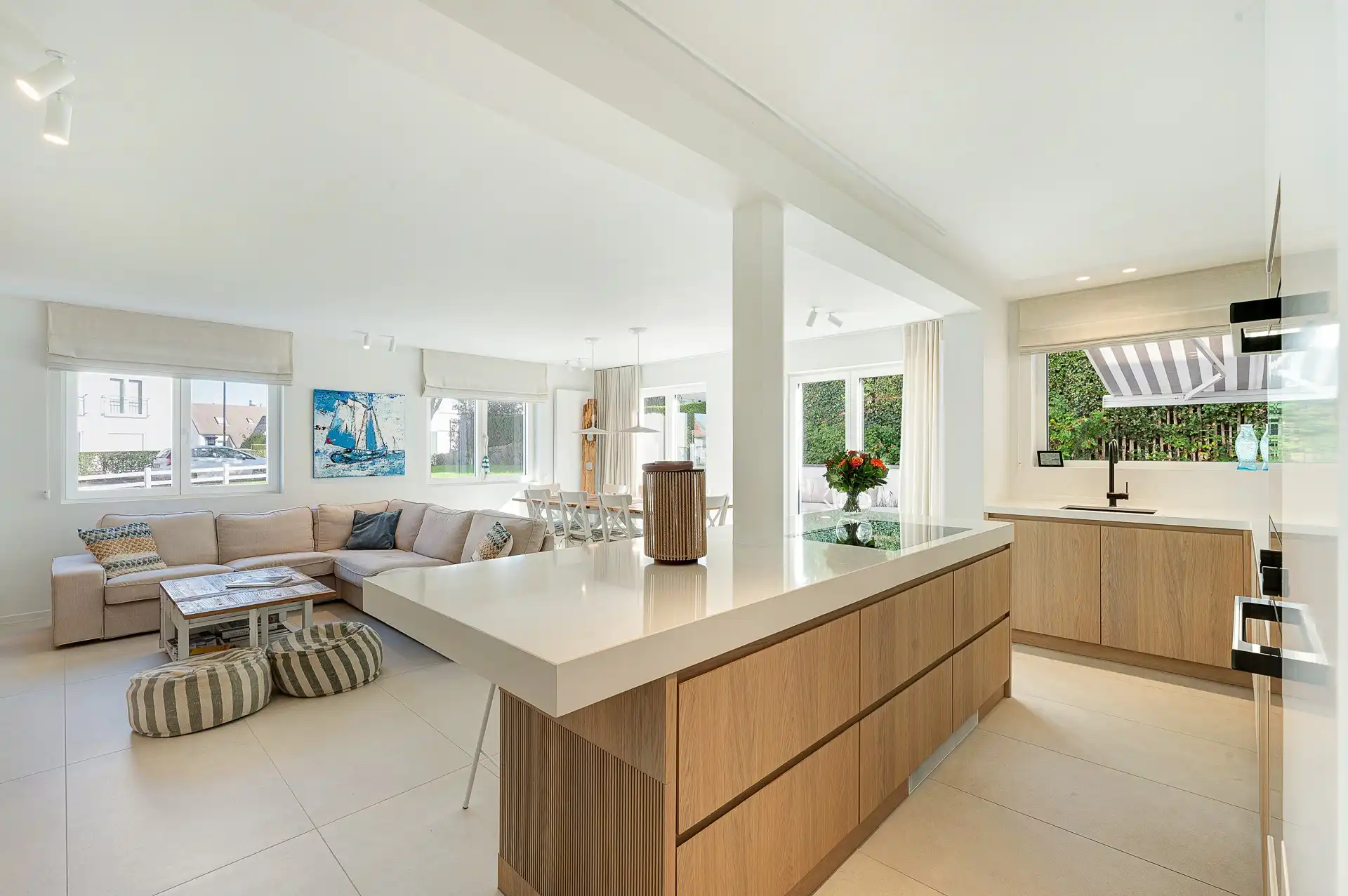 Exclusief gerenoveerd hoekappartement met 3 slaapkamers en riant zonneterras van 40 m² foto 5