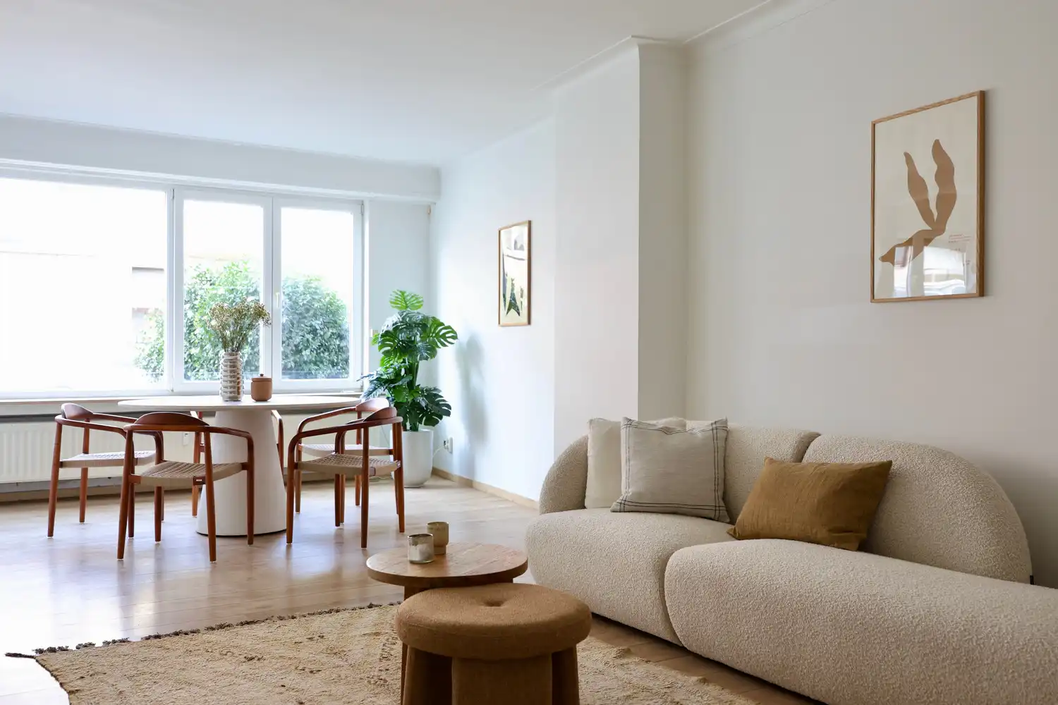 Instapklaar appartement met 2 ruime slks, tuin en parking! foto 3