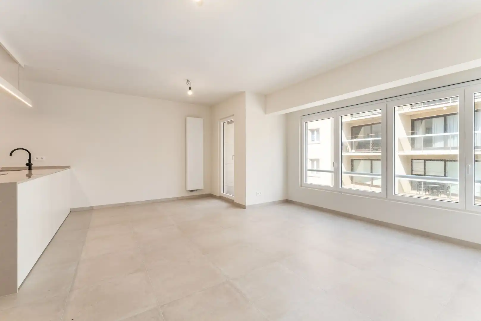 SCHITTEREND VERNIEUWD 2 SLPK APP MET ZIJDELINGS ZICHT OP ZEE foto 5