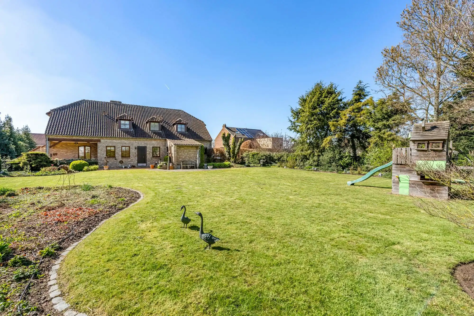 Ruime gezinswoning met praktijkruimte, 5 slaapkamers op 36a57ca centrum Diepenbeek foto 34