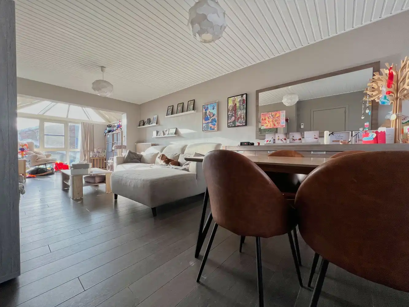 Instapklare gezinswoning met 4 slpks + zonnige tuin! foto 6