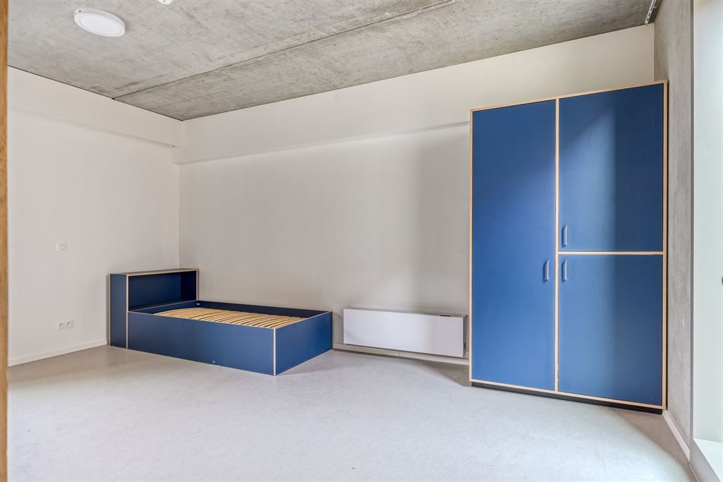 Ruime en moderne studentenkamer in nieuwe studentenresidentie foto 4