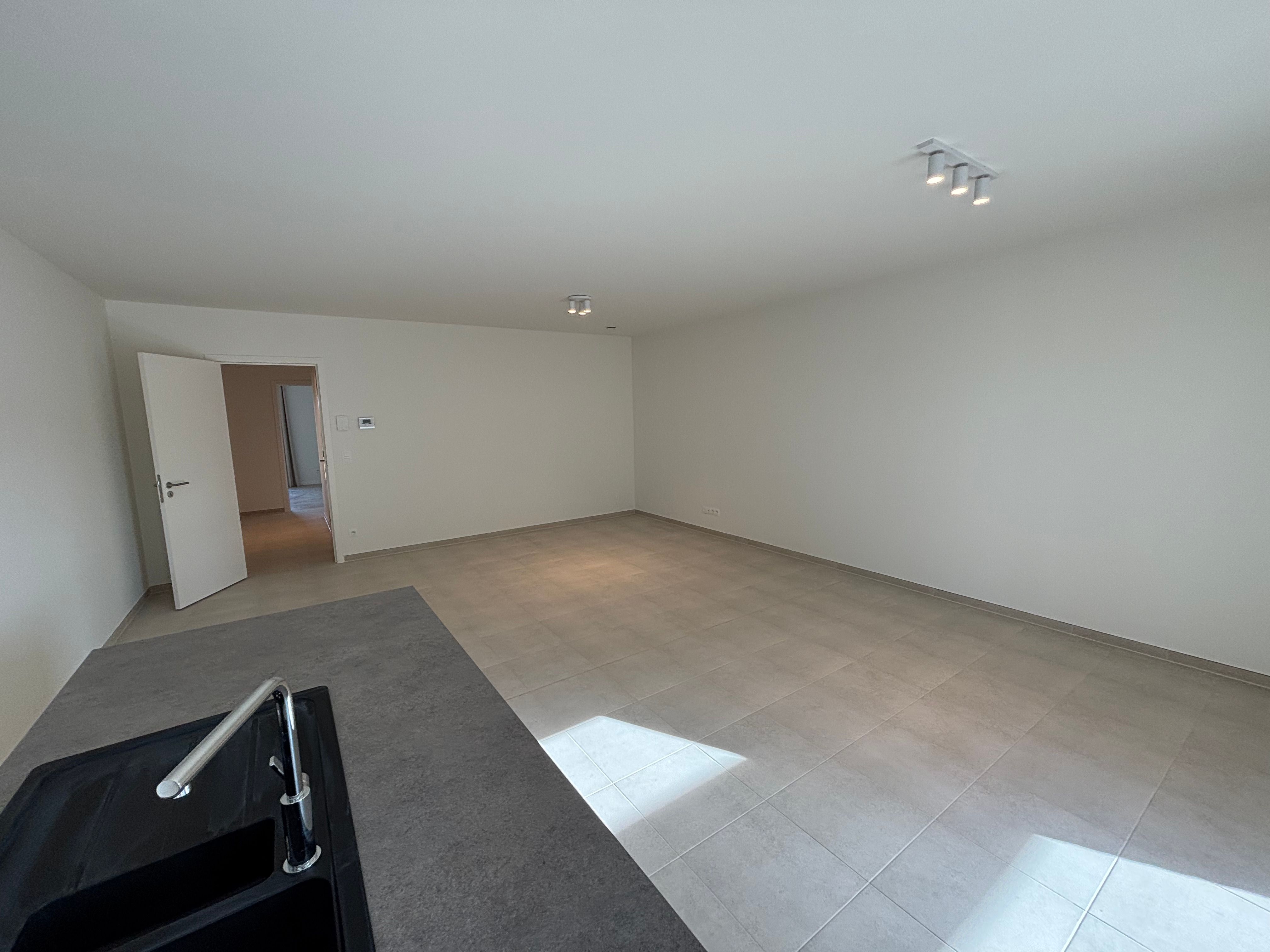 Nieuwbouw 2-slaapkamerappartement met terras foto 8