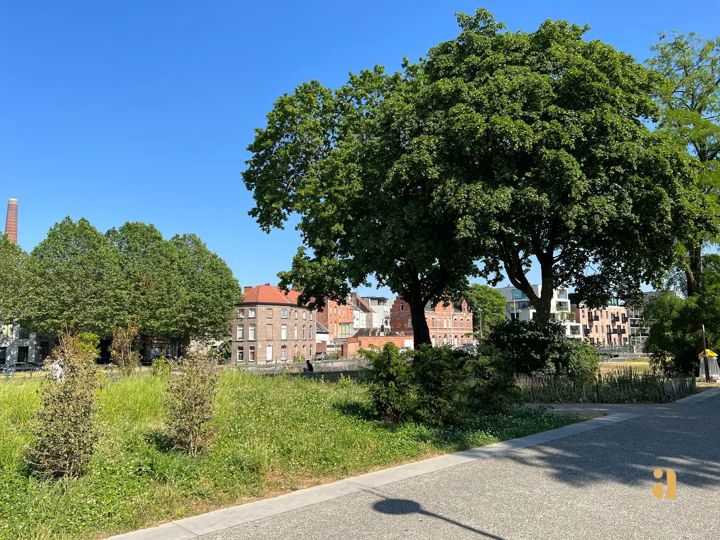 Bemeubelde studio met zicht op Baudelopark en Leie! foto 23