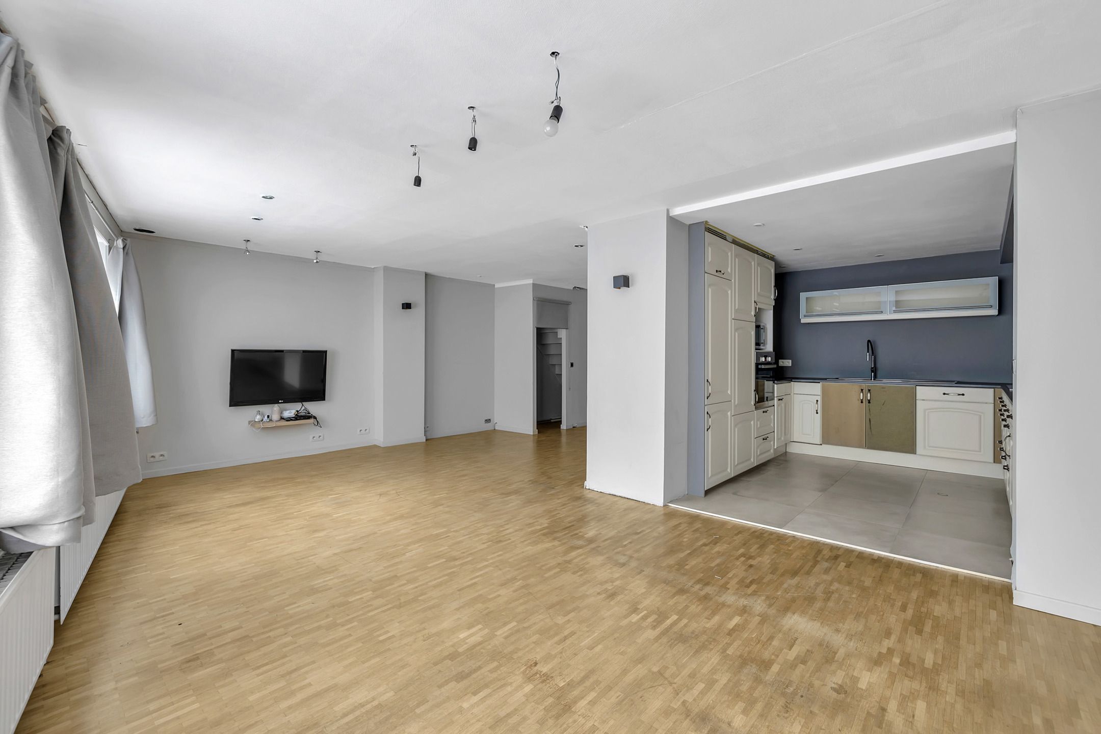 Multifunctionele rijwoning in centrum Liedekerke foto 12