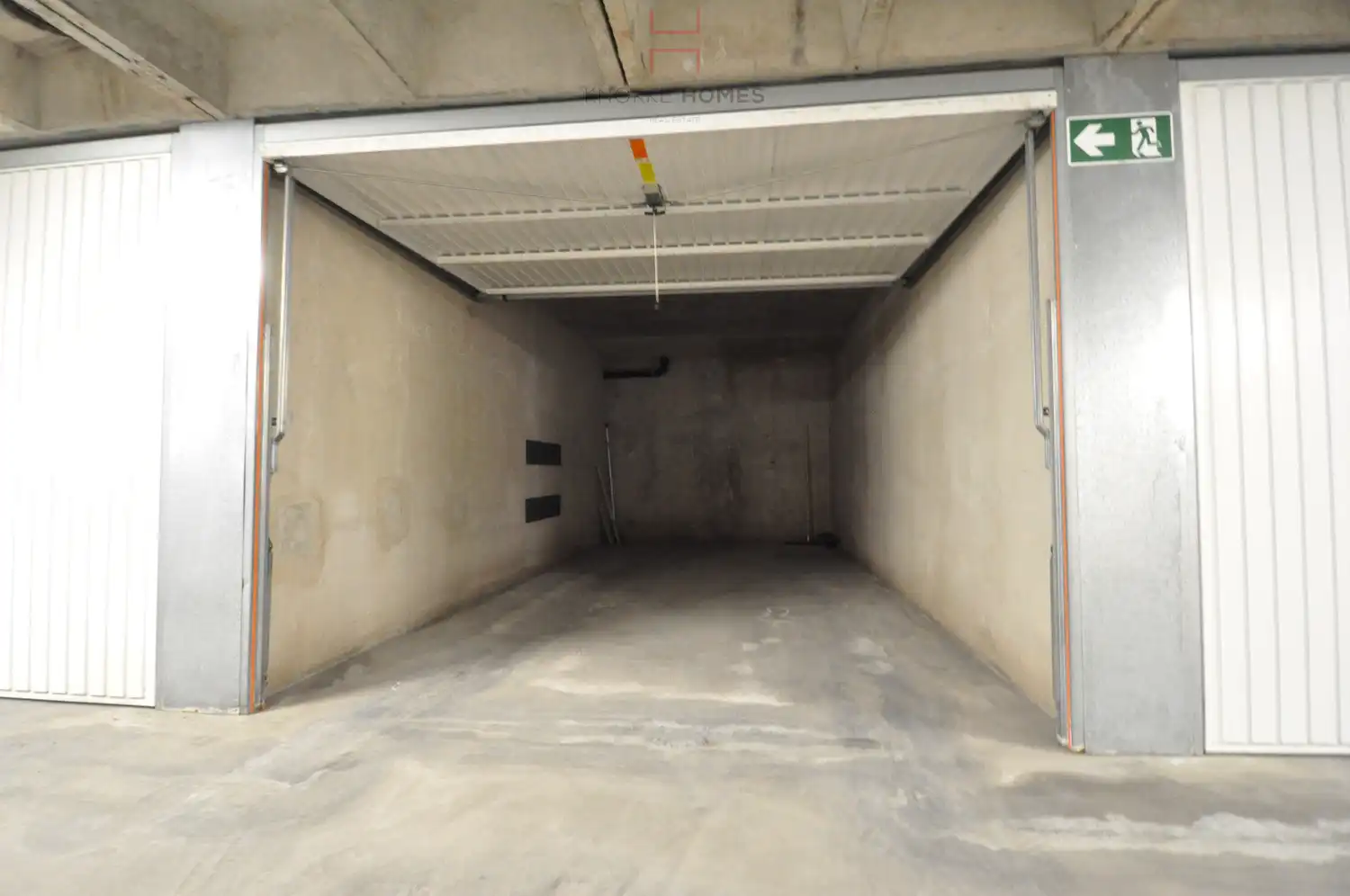 Gesloten garagebox onder het Stübbenpark in Duinbergen foto 3