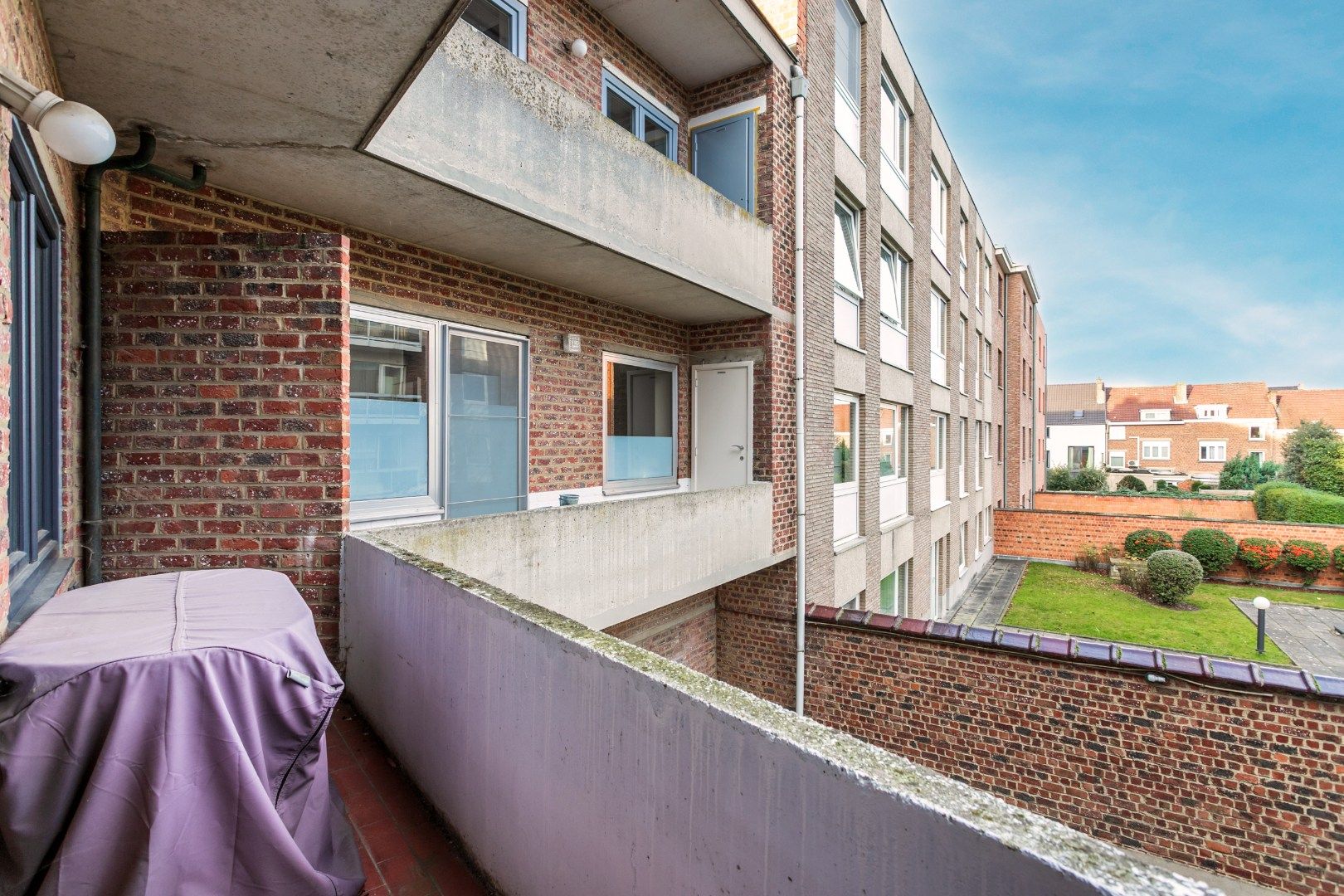 Instapklaar 2k-app in het centrum van Halle, met balkon en kelder foto 15