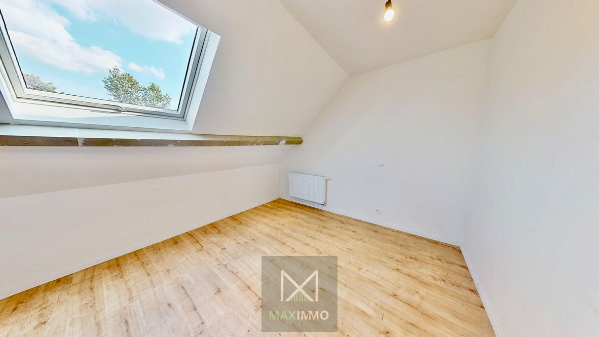 🏡 Volledig gerenoveerde gezinswoning met 4 slaapkamers & zonnige tuin foto 14
