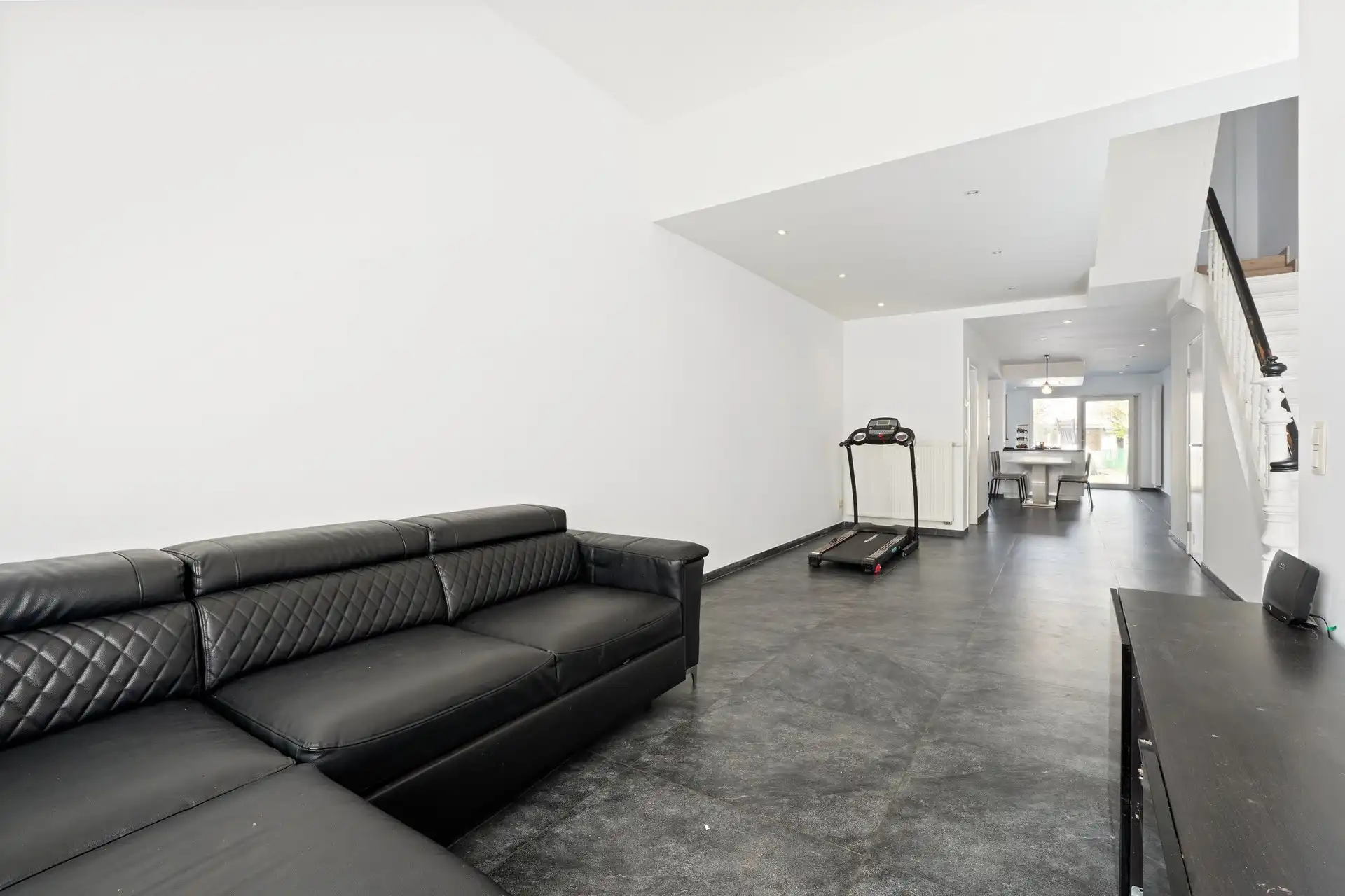 Instapklare energiezuinige eengezinswoning met 4 slaapkamers, 2 badkamers en West tuin. foto 7