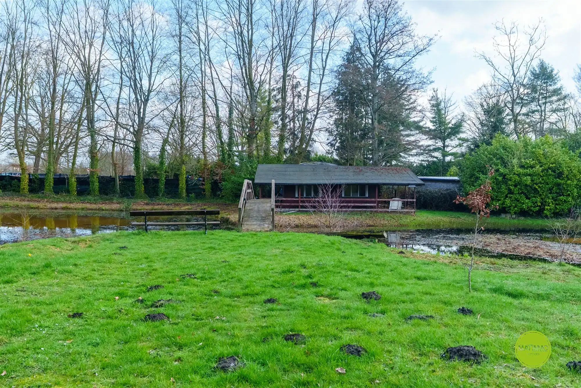 Uniek stukje natuur met twee visvijvers van 6.638 m² foto 8