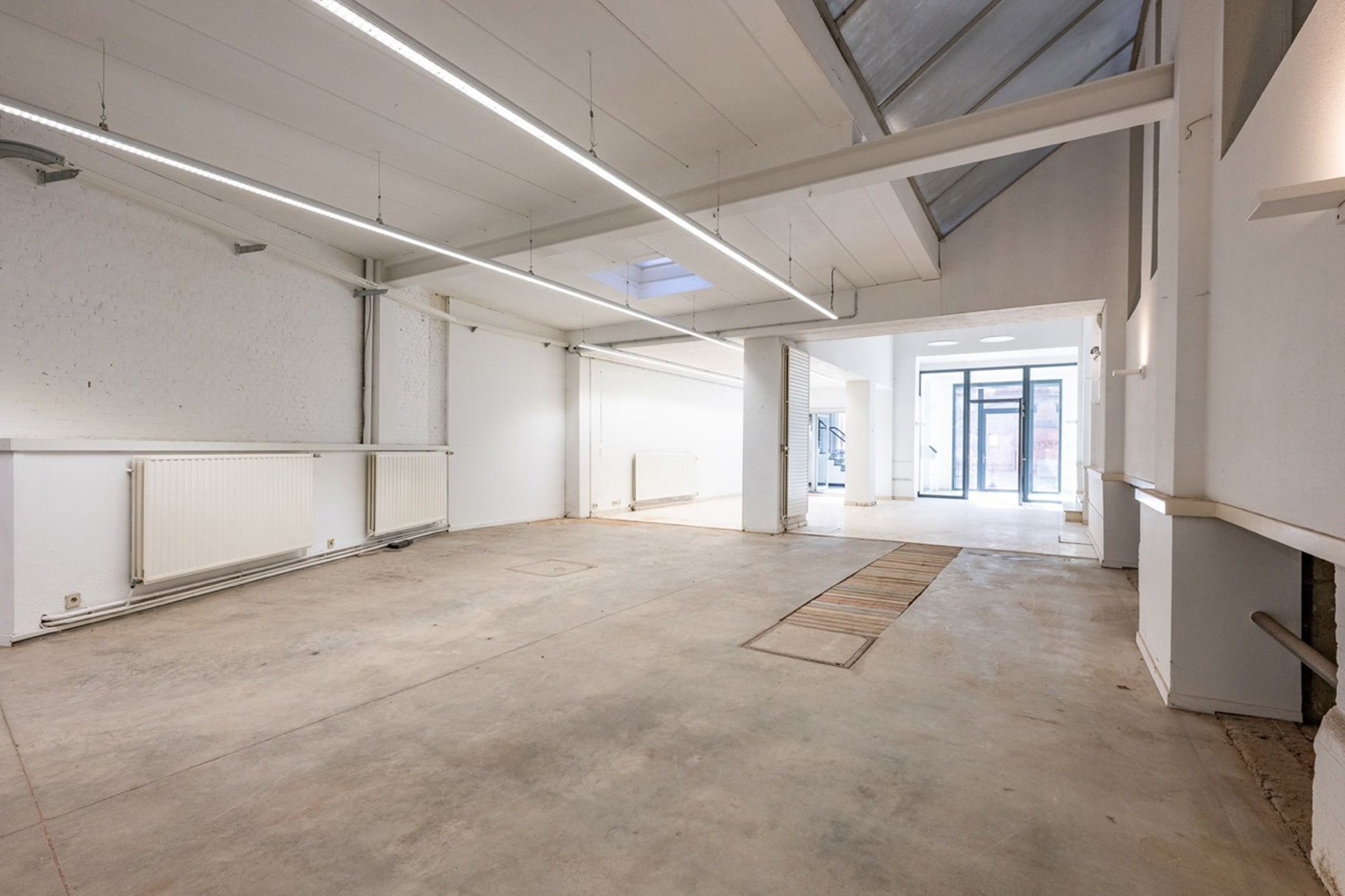 Te Koop Royale Kantoorgebouw/Pakhuis te Antwerpen-Noord foto 8