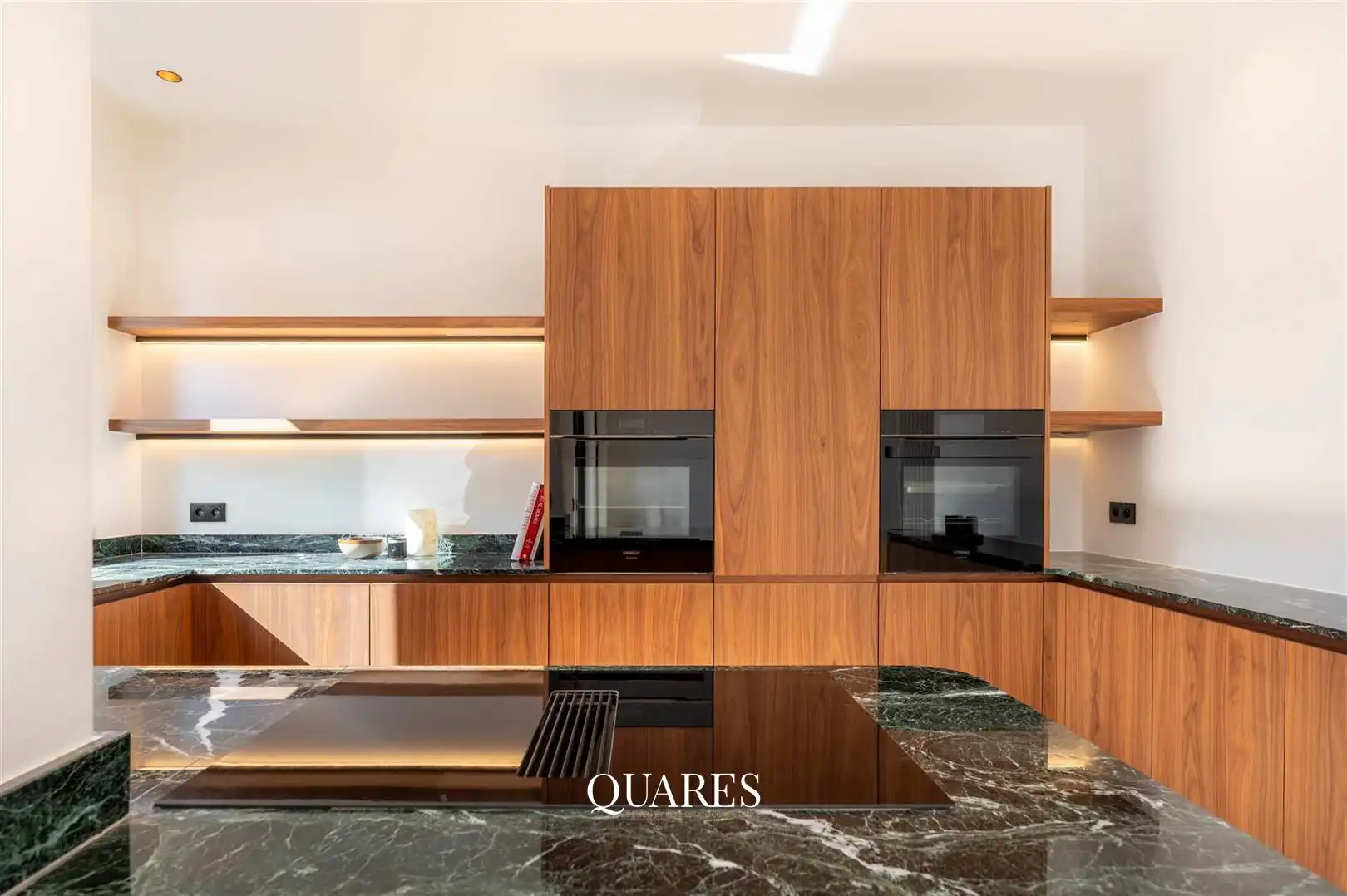 Prachtig gerenoveerde woning met 4 slaapkamers en zuidwest georiënteerde tuin in Pulhofwijk foto 12