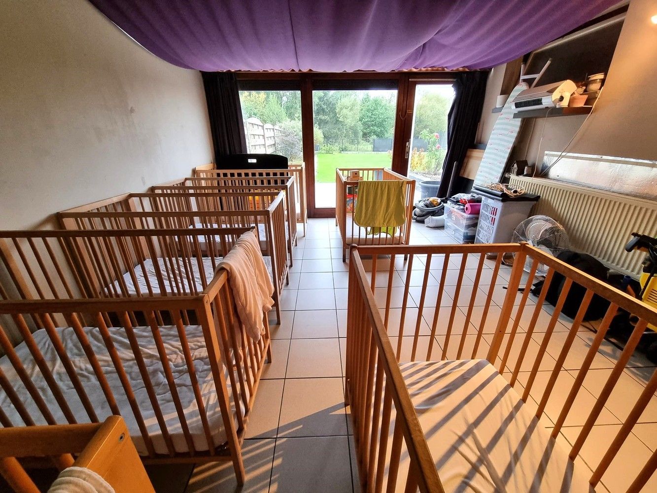 Ruime gezinswoning 4slks – ideaal voor groot gezin of combi zelfstandige activiteit. foto 9