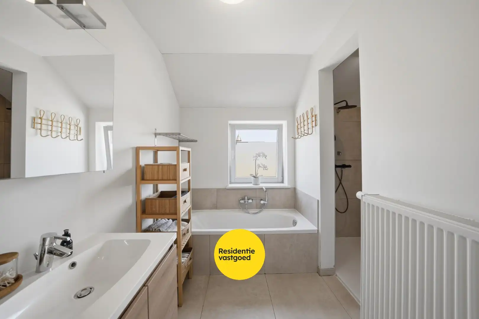 Instapklare woning in rustige woonwijk te Zandvoorde foto 22