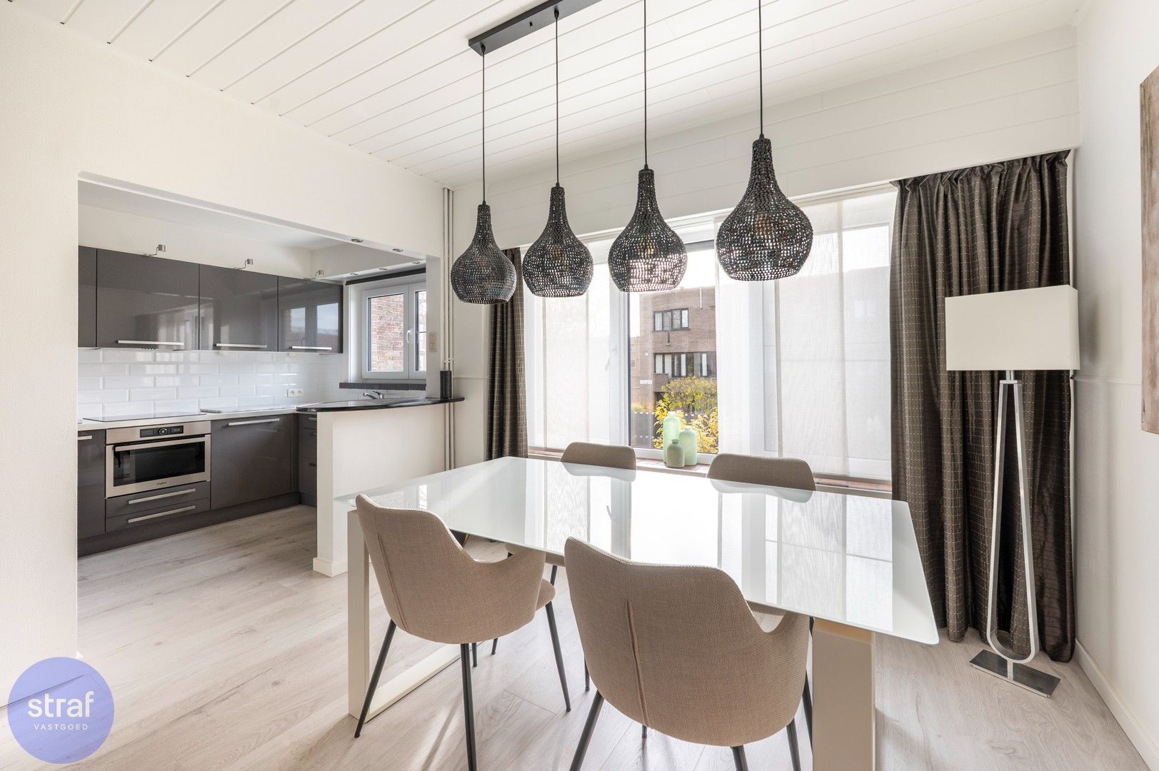 Instapklare beletage met zalige zuid-tuin op een perfecte locatie! foto 4