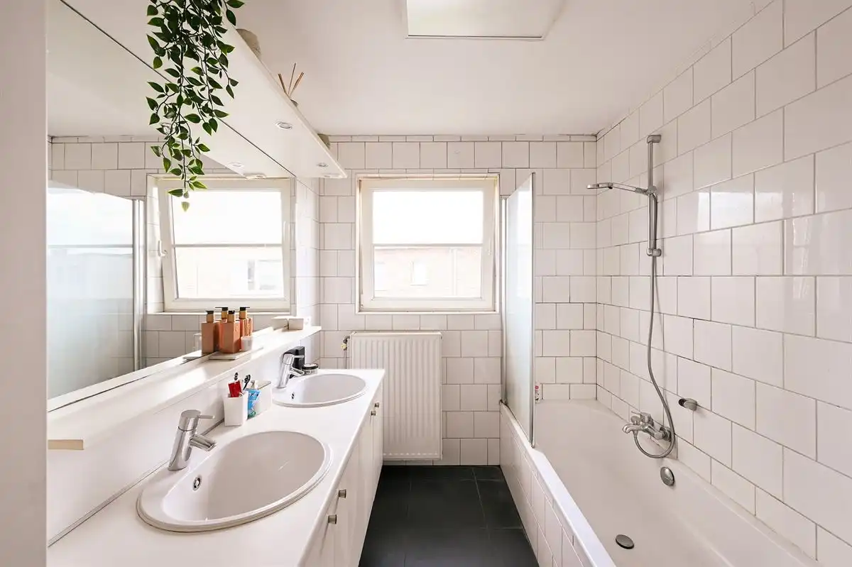 Rustig gelegen bel-etage woning foto 10