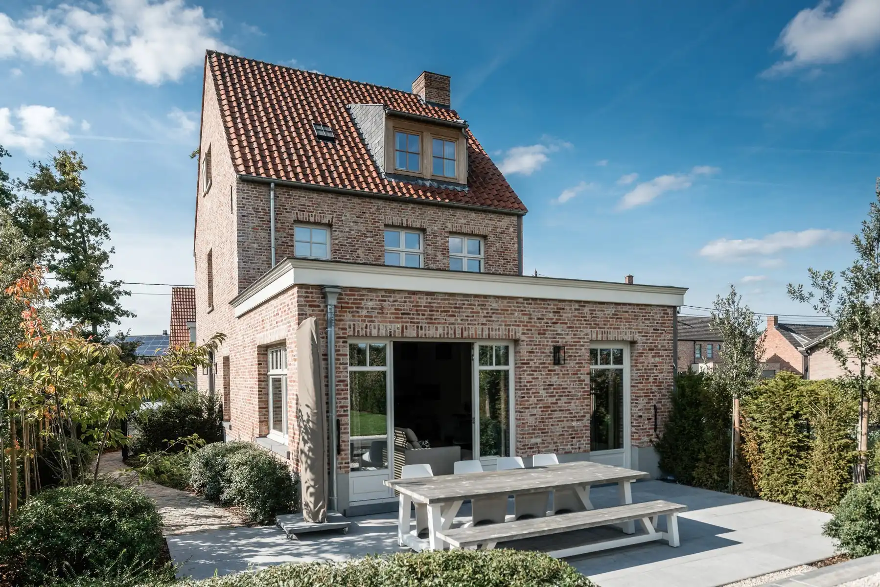 Exclusieve instapklare woning met zwembad en open groenzicht foto 66