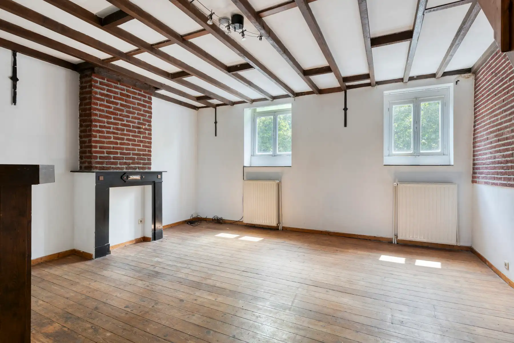 Schitterend gelegen herenwoning met veel karakter foto 9