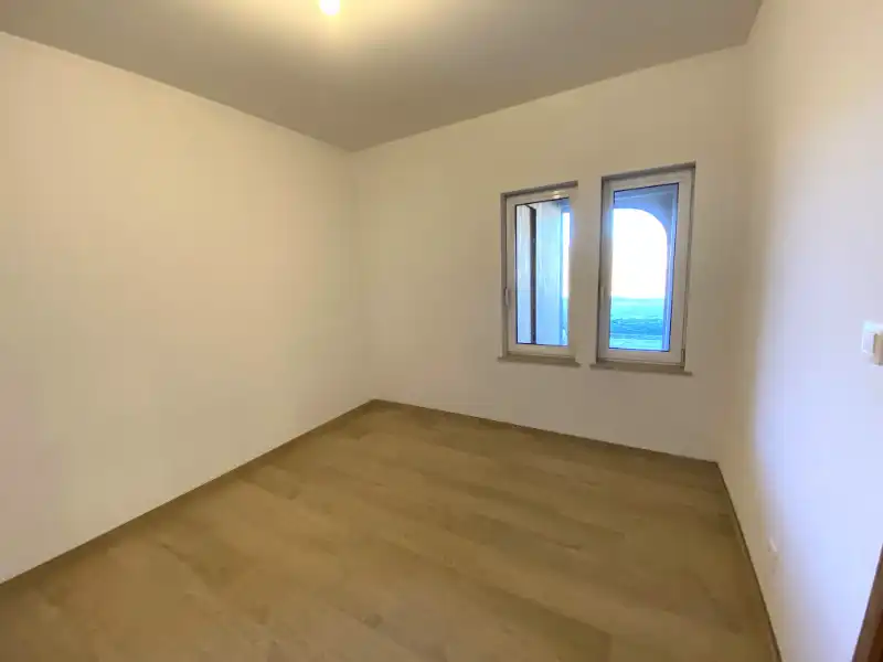 GROOT GV APPARTEMENT (+-117m²) (!!! reg. rechten van toepassing/GEEN BTW!!!)  +autostp + tuin en buitenberging foto 18