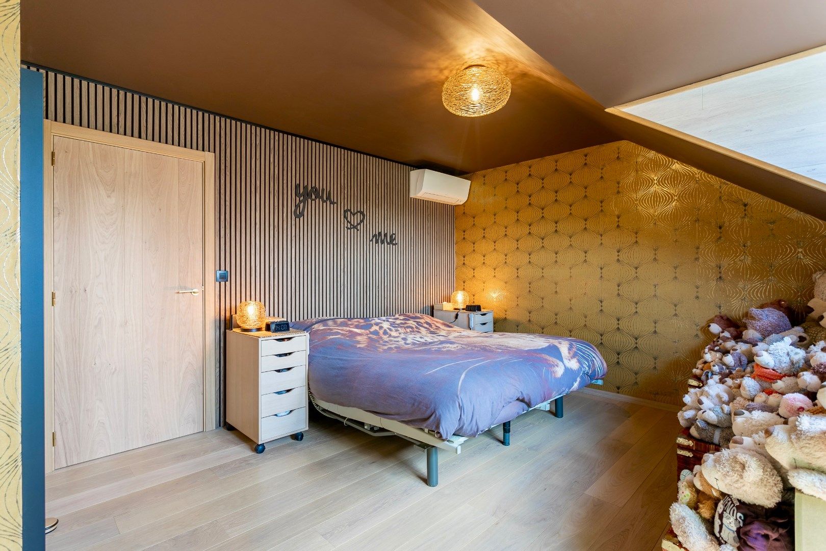 Rustig gelegen, energiezuinige woning op +/- 7a te Buizingen. foto 15