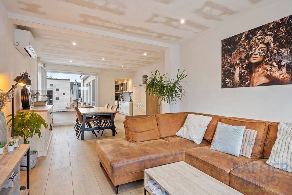 Hoofdfoto van de publicatie: Huis te koop