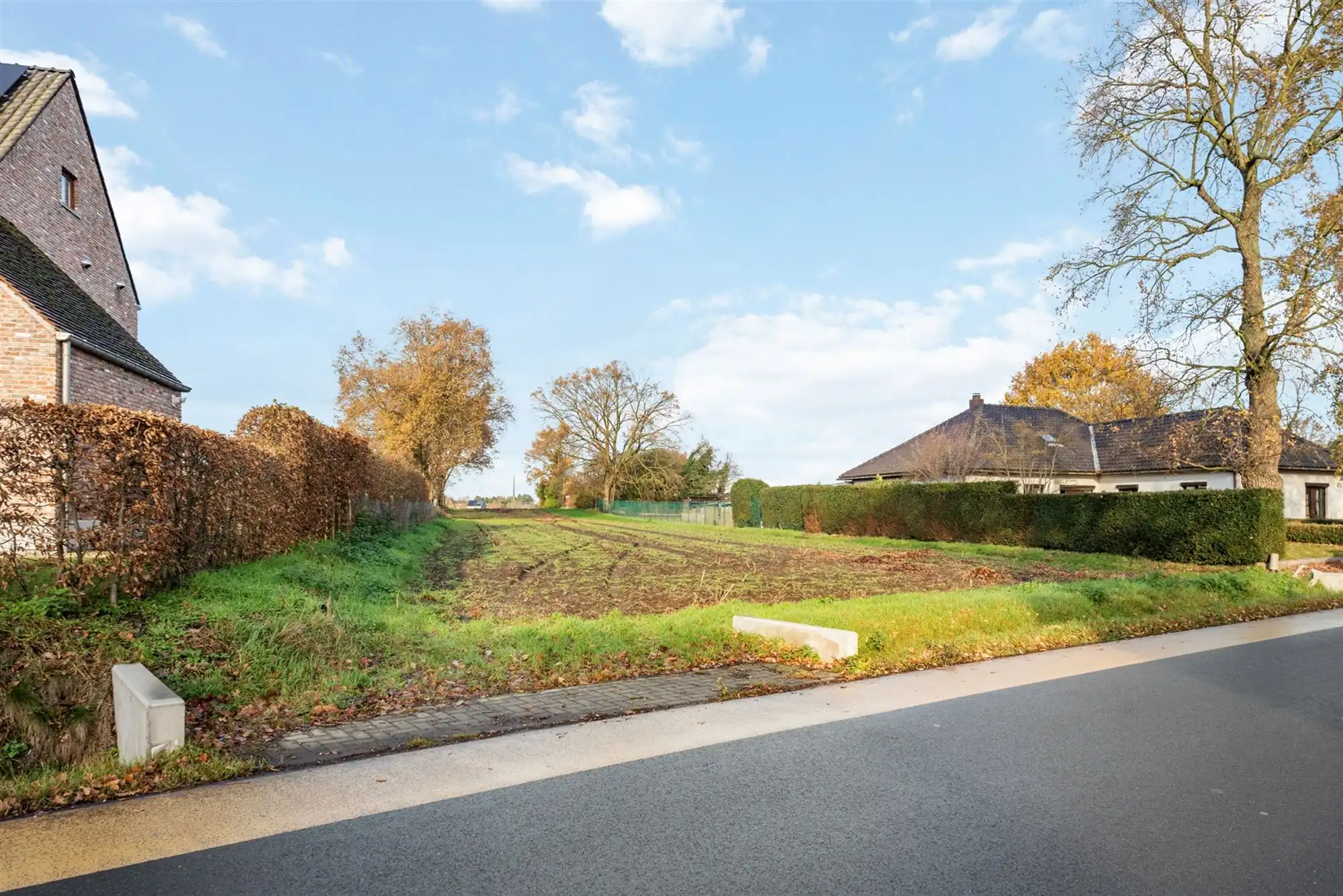 PRACHTIGE BOUWGROND MET TOP-LIGGING!  foto 2