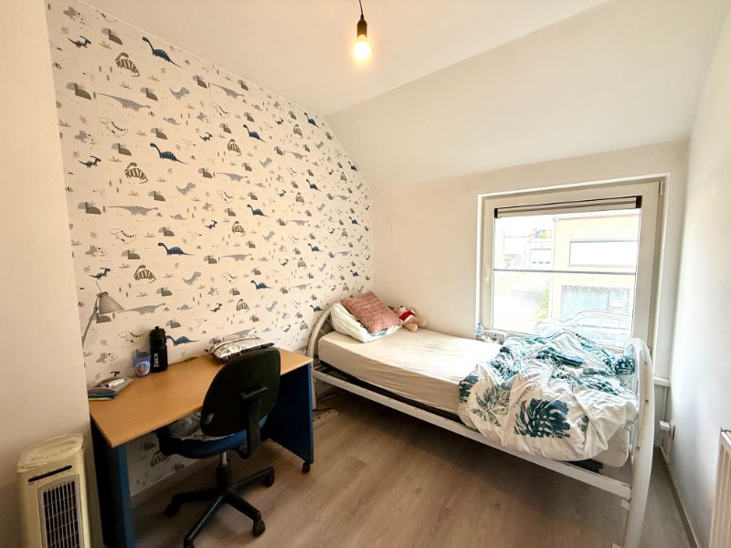 Moderne rijwoning met 2 slaapkamers, tuin en parkeerplaats foto 19