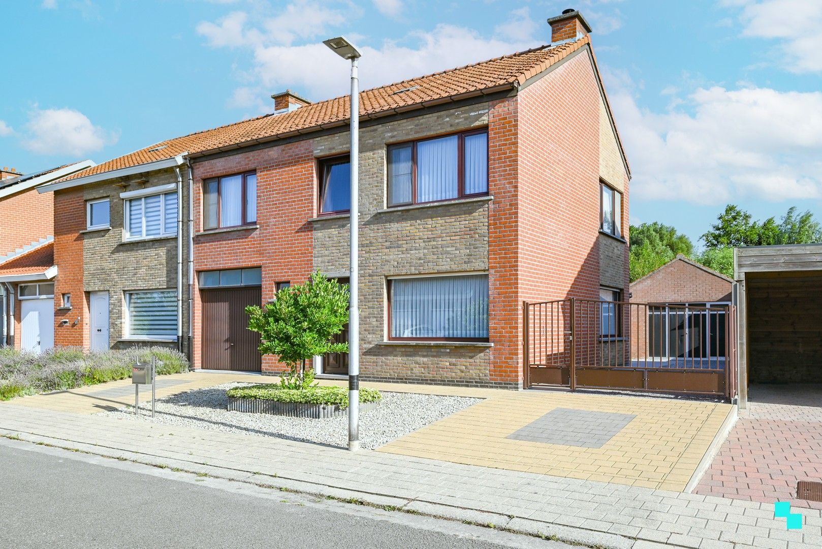 ()=>{if(producerUpdateValueVersion(node),producerAccessed(node),node.value===ERRORED)throw node.error;return node.value} Zwingelaarsstraat 11 - 8770 Ingelmunster