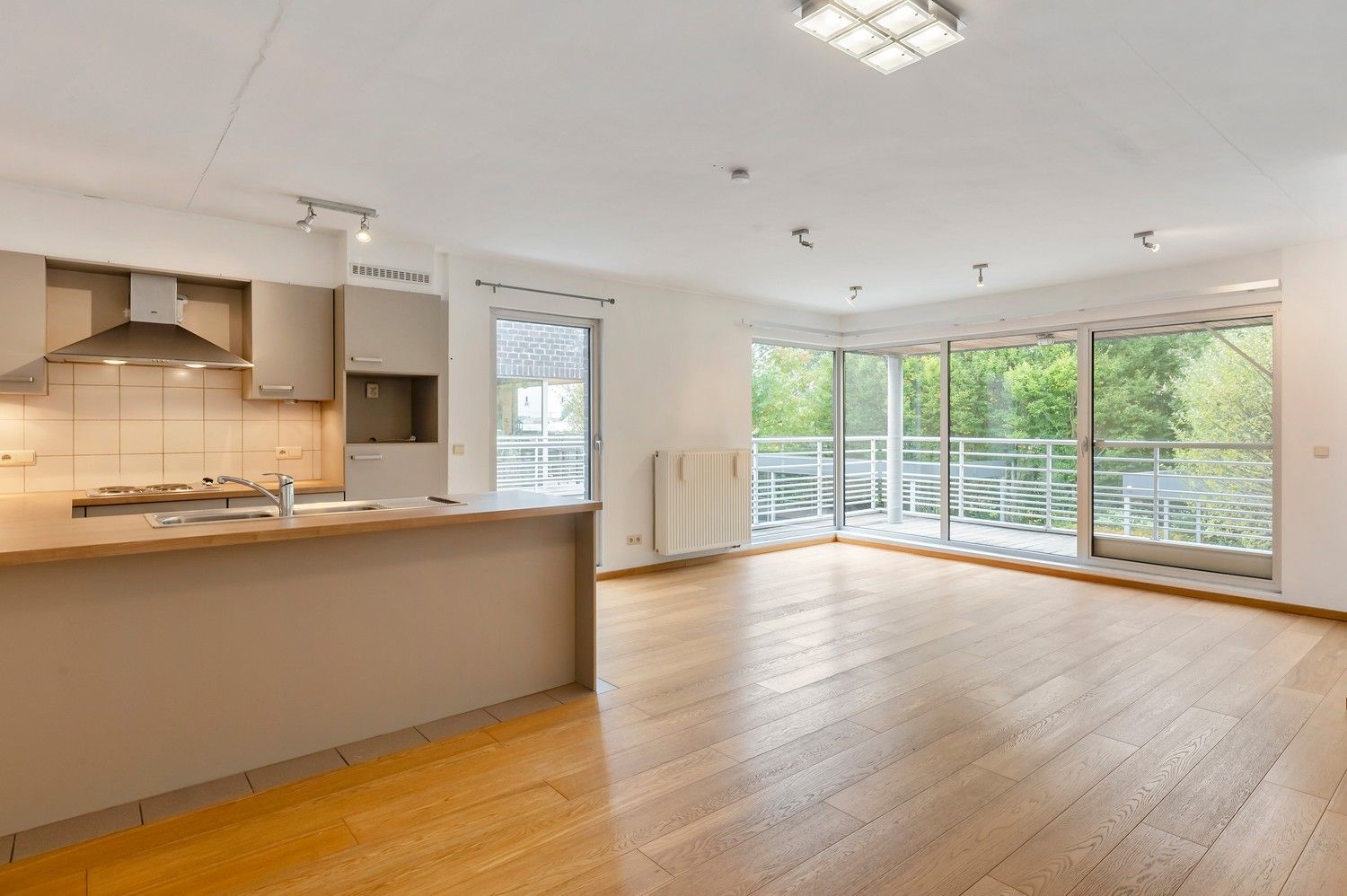 Instapklaar appartement met 2 slaapkamers en terras – centraal gelegen op de grens met Berlaar-Heikant. foto 4