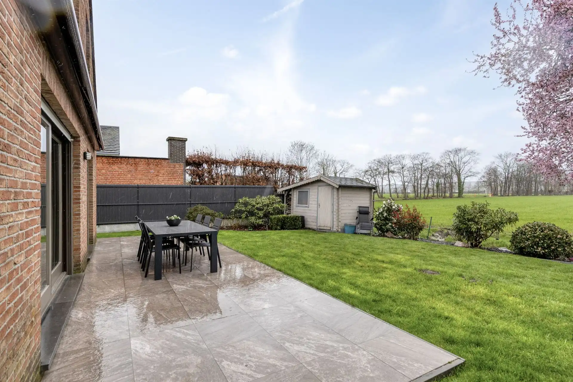 Instapklare woning met 3 slaapkamers en tuin.  foto 23